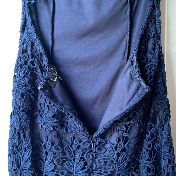 Lulu's Dress - Picture 9 of 15